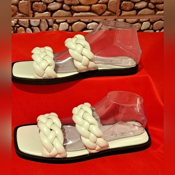 Wonderly White Braided Flat Slide Sandals Women's Size 9M - Picture 1 of 5